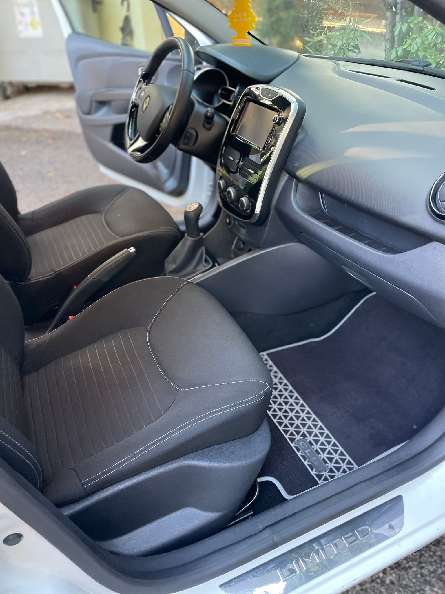 Côté passager après nettoyage